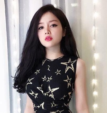 Ảnh Facebook người mẫu nóng bỏng